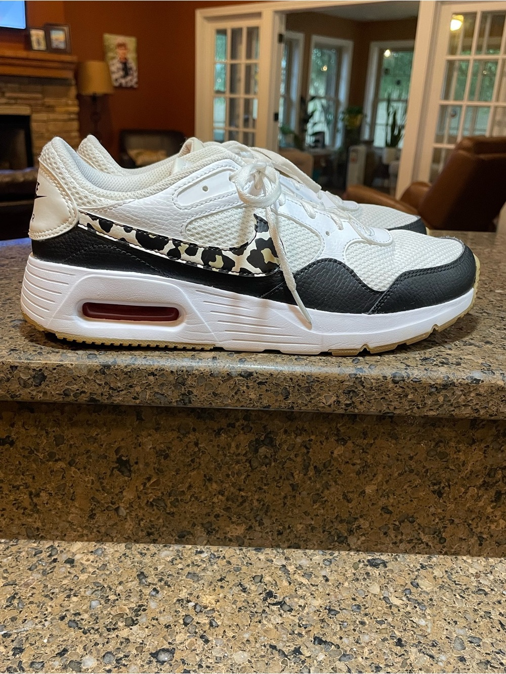 Nike Air Max SC Women’s Sz 10 White Black Leopard-Print Swoosh Athletic Shoes - Picture 5 of 10